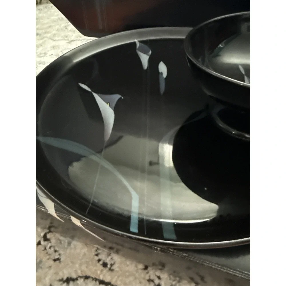 Galleria Opus Black Mikasa Dip Platter 3 Wipeable Placemats